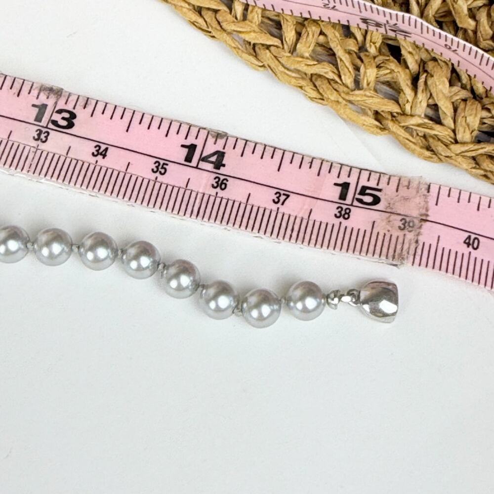 Short Pearl Necklace Monet Gray Tahitian Pearl Glass Beads